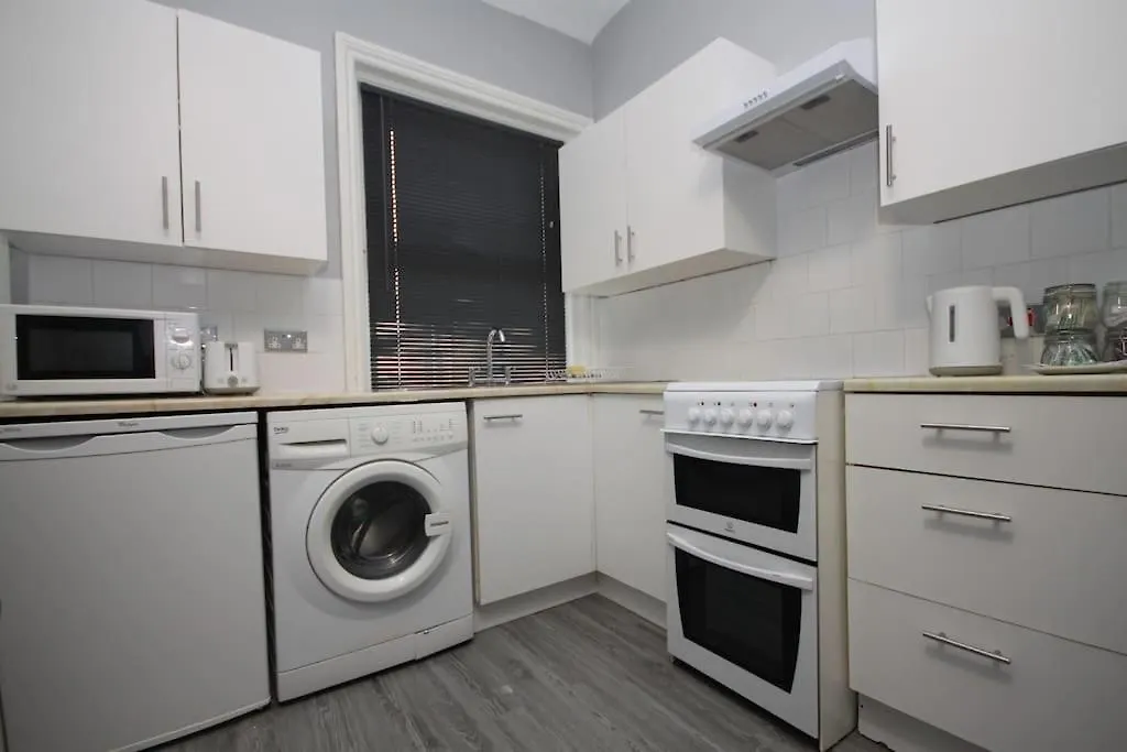 Barton Beachside - Penthouse Twobedroom Apartment, Double & Twins - Central Beach & Promenade Location - Over 21'S, Family Friendly Only, Id Required, Stairs Access, Free Parking Blackpool 0*,  United Kingdom