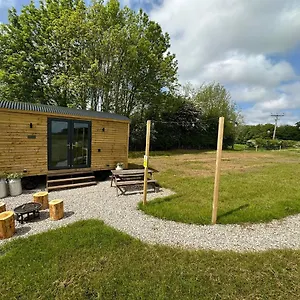 The Stag's Head - Shepherds Hut Farm stay